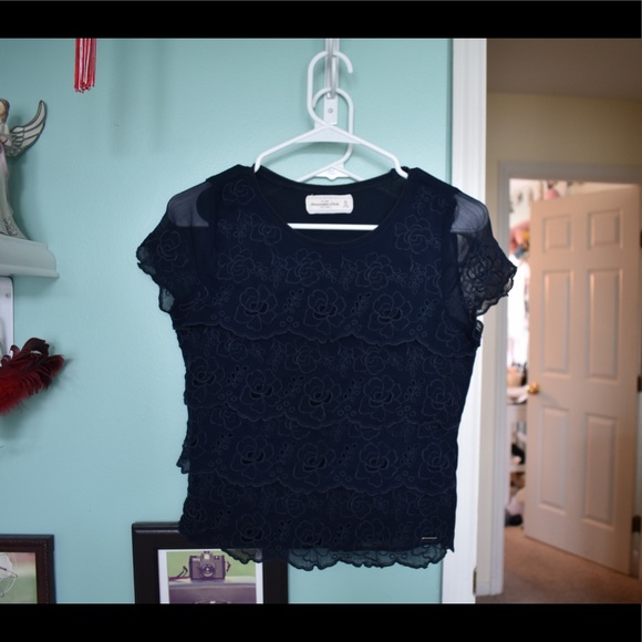 Abercrombie ruffle blouse - Picture 1 of 4